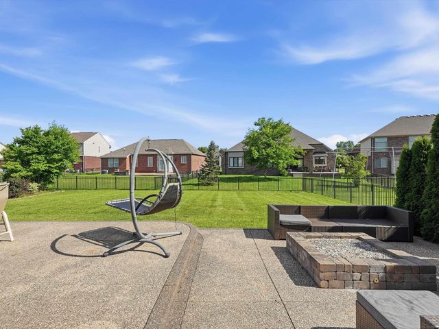 21917 Bellewood Drive, Macomb Twp, MI 48044