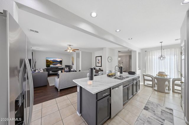 9422 W PALM Lane, Phoenix, AZ 85037