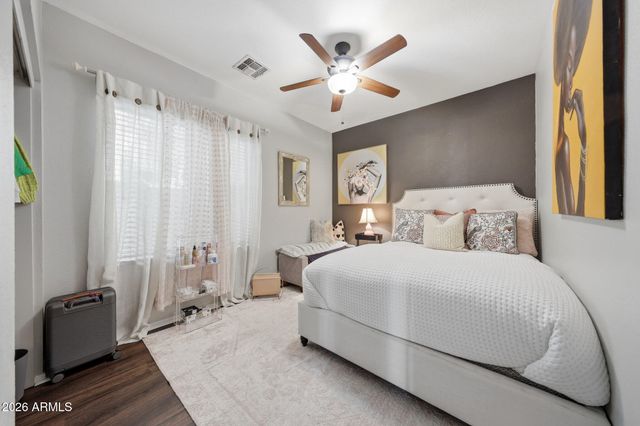 9422 W PALM Lane, Phoenix, AZ 85037