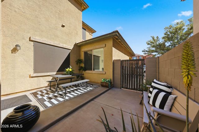 9422 W PALM Lane, Phoenix, AZ 85037