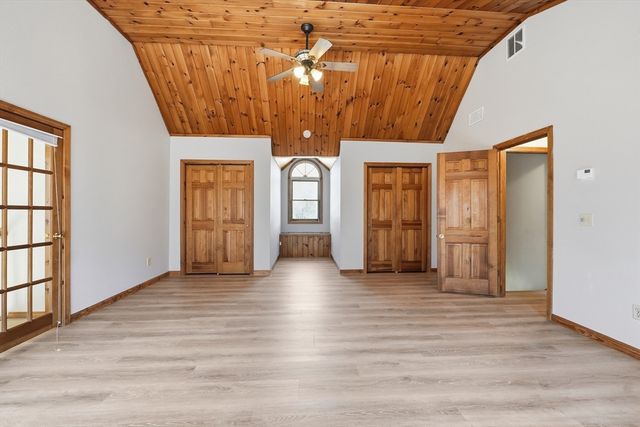 9 Knollwood Dr, Charlton, MA 01507