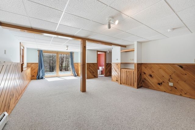 9 Knollwood Dr, Charlton, MA 01507