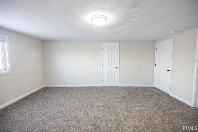 1206 S Madison Street, Muncie, IN 47302