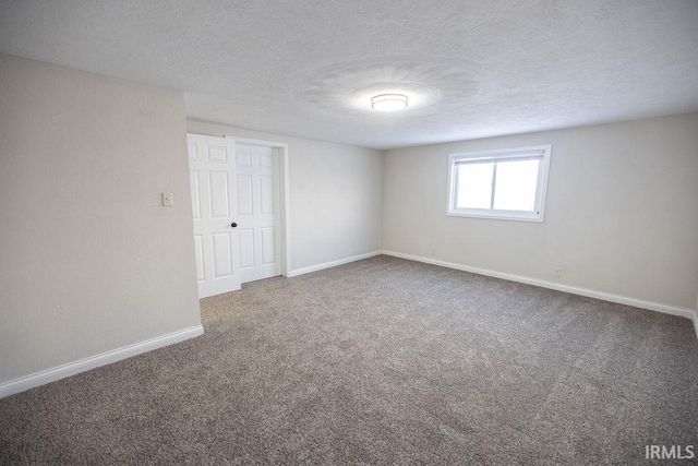 1206 S Madison Street, Muncie, IN 47302