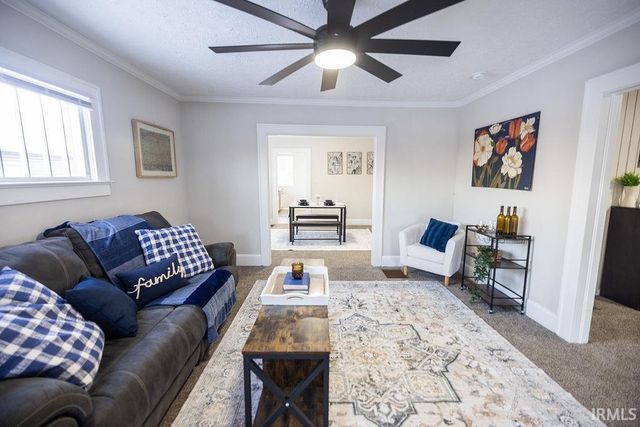 1206 S Madison Street, Muncie, IN 47302