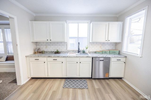 1206 S Madison Street, Muncie, IN 47302