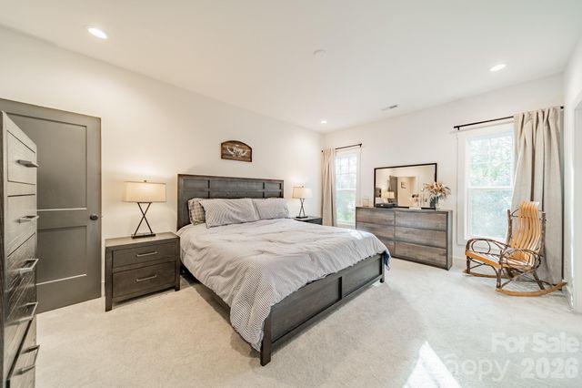 608 Ambassador Street, Charlotte, NC 28208