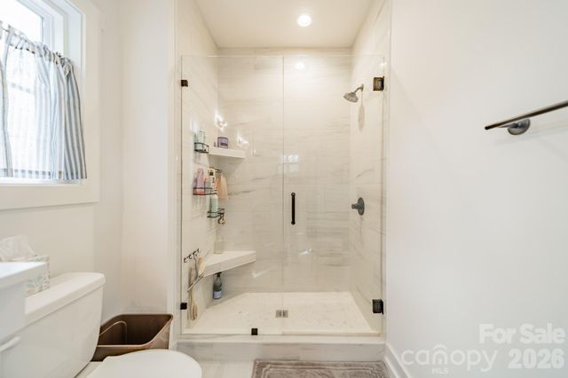 608 Ambassador Street, Charlotte, NC 28208