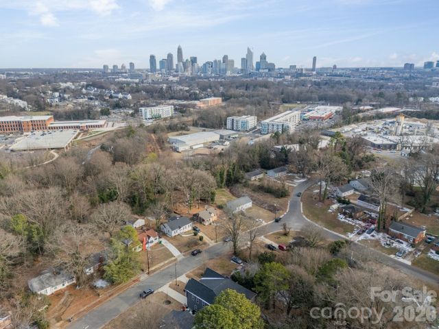 608 Ambassador Street, Charlotte, NC 28208