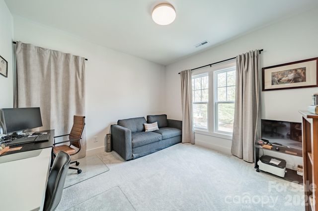 608 Ambassador Street, Charlotte, NC 28208