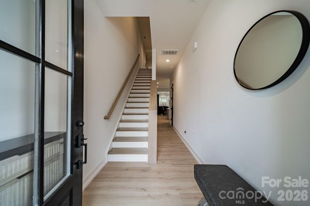 608 Ambassador Street, Charlotte, NC 28208