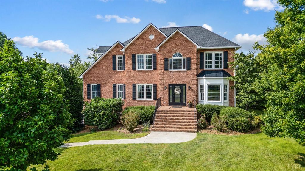 100 London Downs Drive, Forest, VA 24551