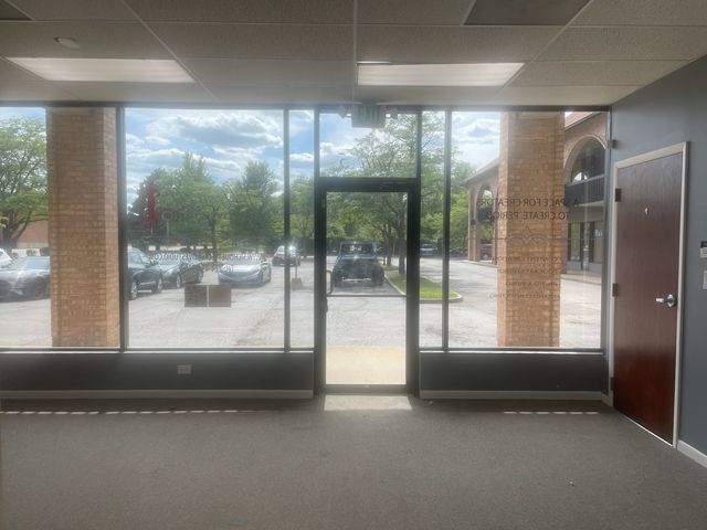 75 MARKET Street 5, Elgin, IL 60123
