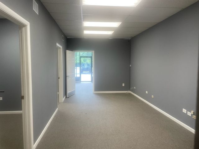 75 MARKET Street 5, Elgin, IL 60123