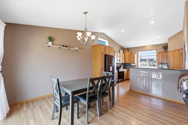 3532 Lincoln Street S, Fargo, ND 58104