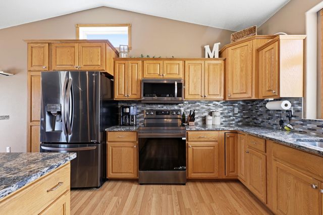3532 Lincoln Street S, Fargo, ND 58104
