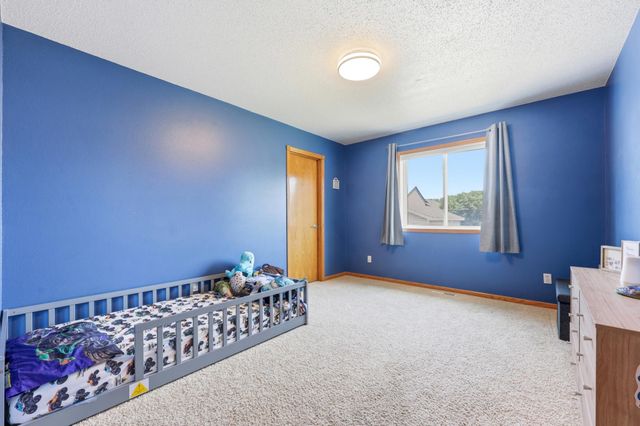 3532 Lincoln Street S, Fargo, ND 58104