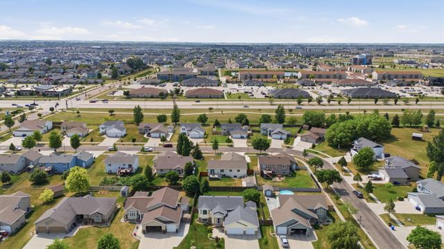 3532 Lincoln Street S, Fargo, ND 58104