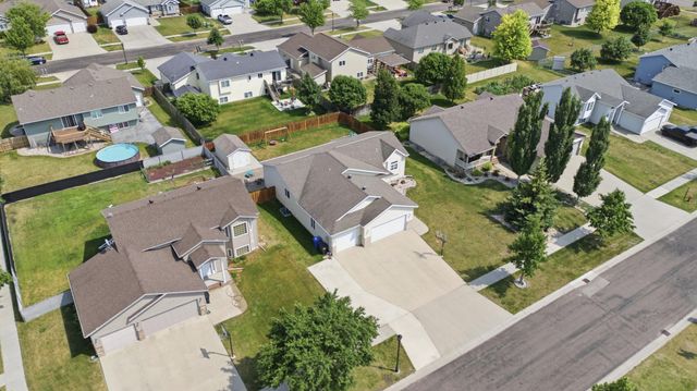 3532 Lincoln Street S, Fargo, ND 58104
