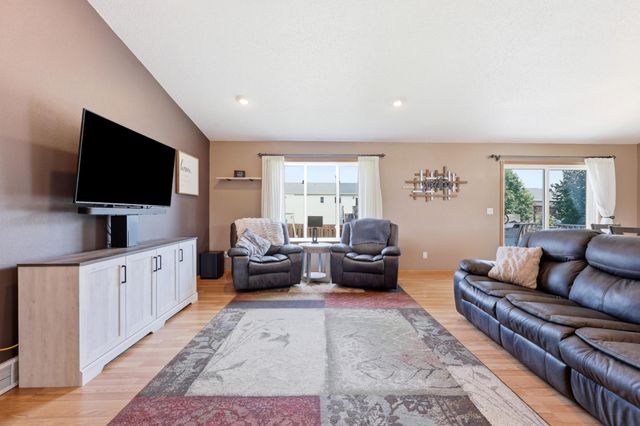 3532 Lincoln Street S, Fargo, ND 58104
