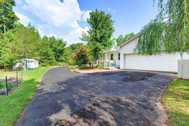 161 Caroline Drive, Roebuck, SC 29376