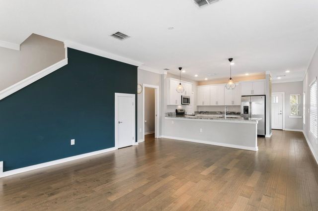 2702 W GRAY STREET A, Tampa, FL 33609