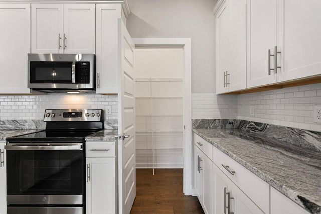 2702 W GRAY STREET A, Tampa, FL 33609