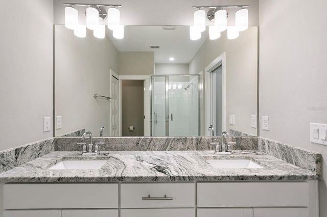 2702 W GRAY STREET A, Tampa, FL 33609