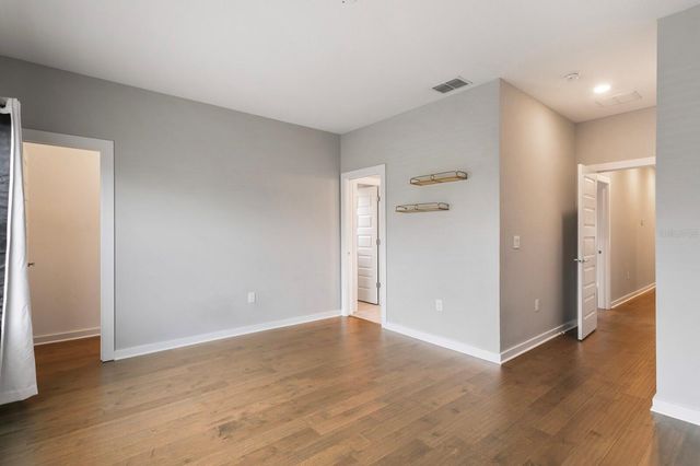 2702 W GRAY STREET A, Tampa, FL 33609