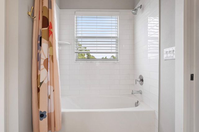 2702 W GRAY STREET A, Tampa, FL 33609