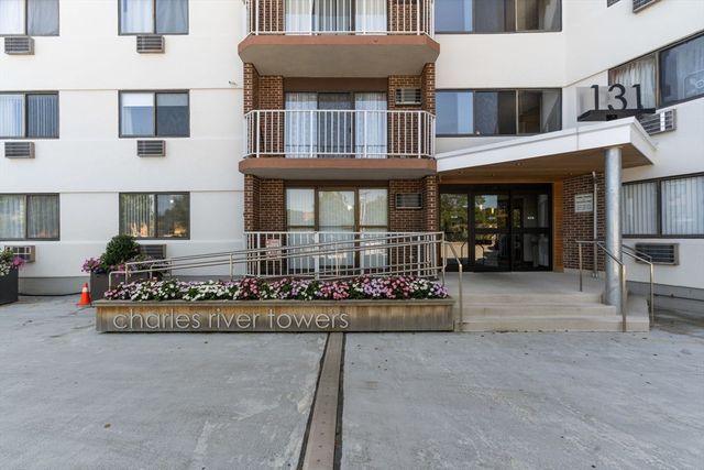 141 Coolidge Avenue 517, Watertown, MA 02472