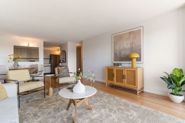 141 Coolidge Avenue 517, Watertown, MA 02472