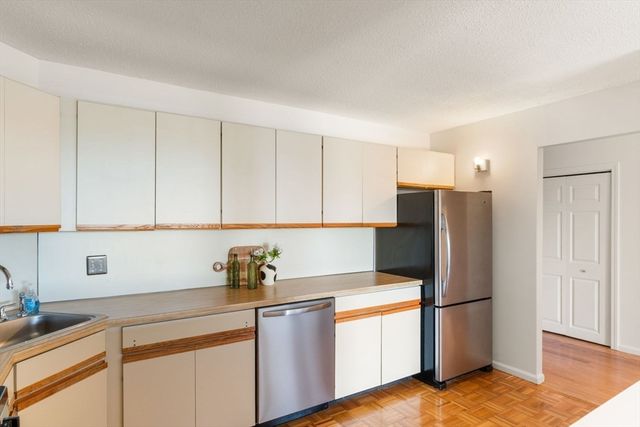 141 Coolidge Avenue 517, Watertown, MA 02472