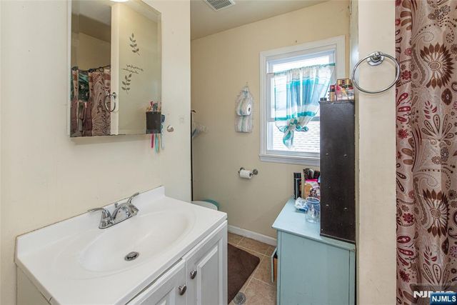 43 Fritz Street, Bloomfield, NJ 07003