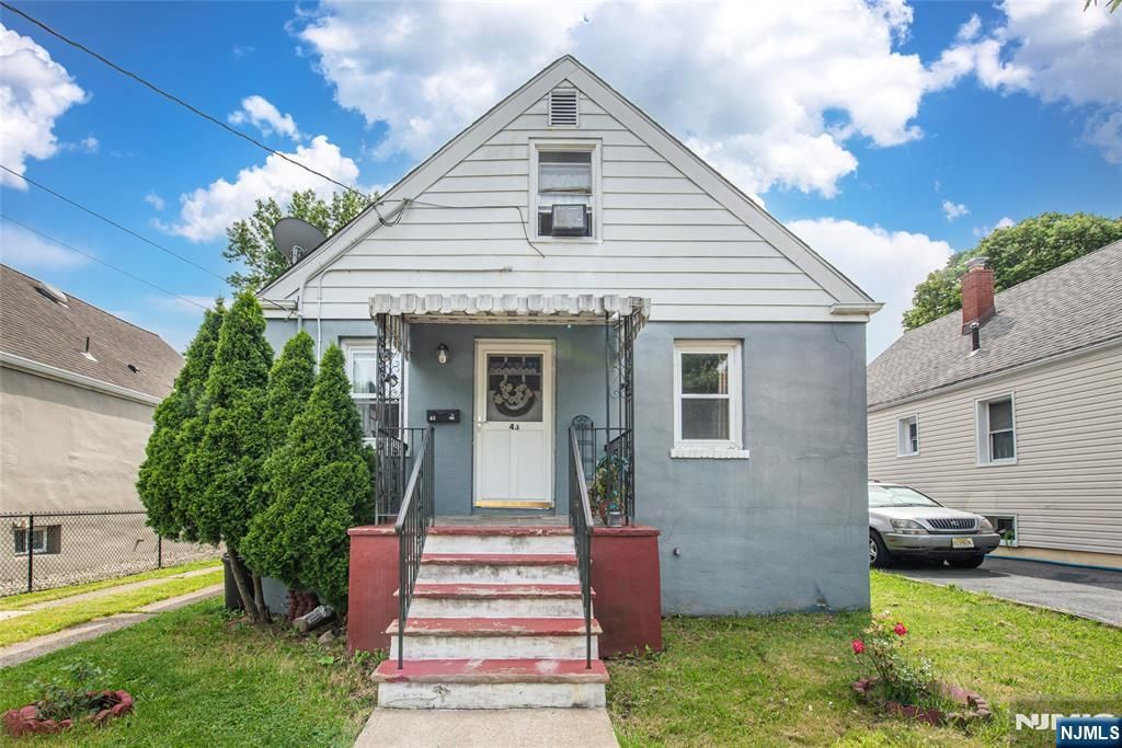 43 Fritz Street, Bloomfield, NJ 07003