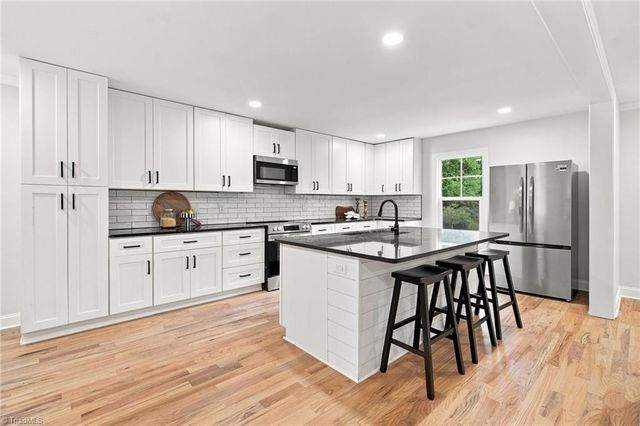 2102 Jareds Pond Road, Pleasant Garden, NC 27313