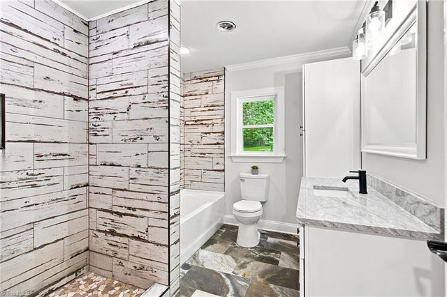 2102 Jareds Pond Road, Pleasant Garden, NC 27313