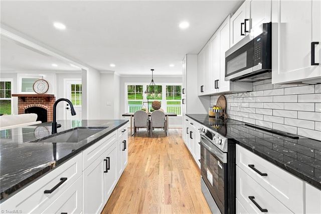 2102 Jareds Pond Road, Pleasant Garden, NC 27313
