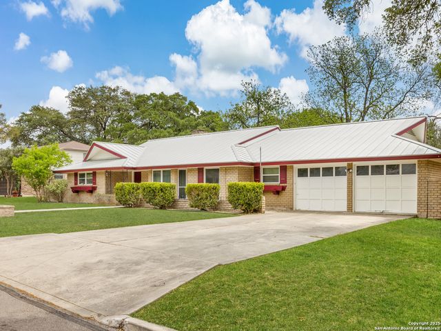 626 Fawndale, Windcrest, TX 78239