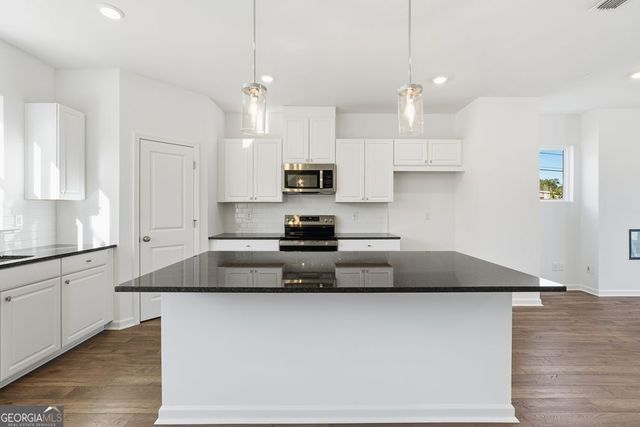 5724 Schelton Place SE, Mableton, GA 30126