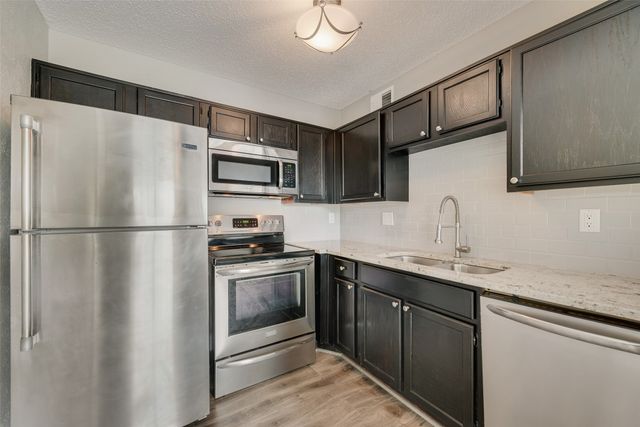 18333 Roehampton Drive 1037, Dallas, TX 75252
