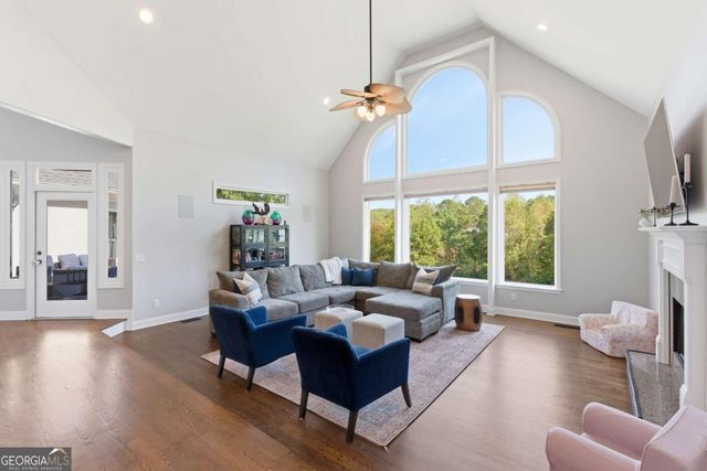 628 Goldpoint Trace, Woodstock, GA 30189