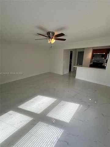 1520 NE 56TH ST 8, Fort Lauderdale, FL 33334