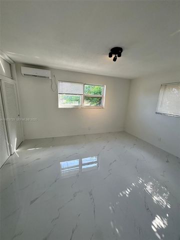 1520 NE 56TH ST 8, Fort Lauderdale, FL 33334