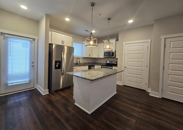 2005 Blossom Run, Spring Hill, TN 37174