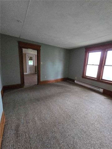 32 Vermont Street, Bath, NY 14810