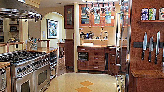 1017 Cherokee Drive, Tallahassee, FL 32301