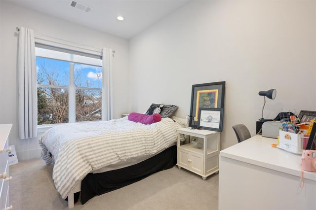 1136 Adele Street, Houston, TX 77009