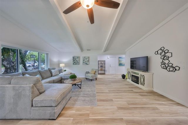 940 WOODLAND DRIVE, Palm Harbor, FL 34683
