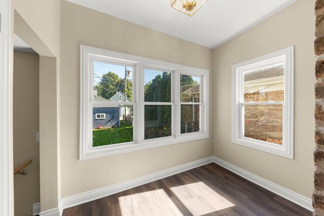 1335 Wesley Avenue, Berwyn, IL 60402